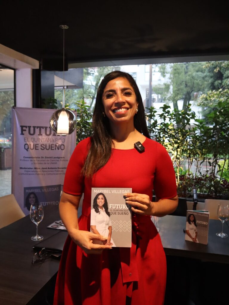 Marybel Villegas presenta su libro Futuro, el Quintana Roo que sueño