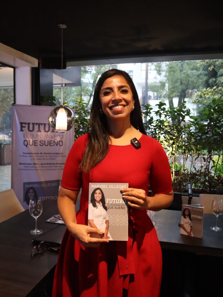 Marybel Villegas presenta su libro Futuro, el Quintana Roo que sueño