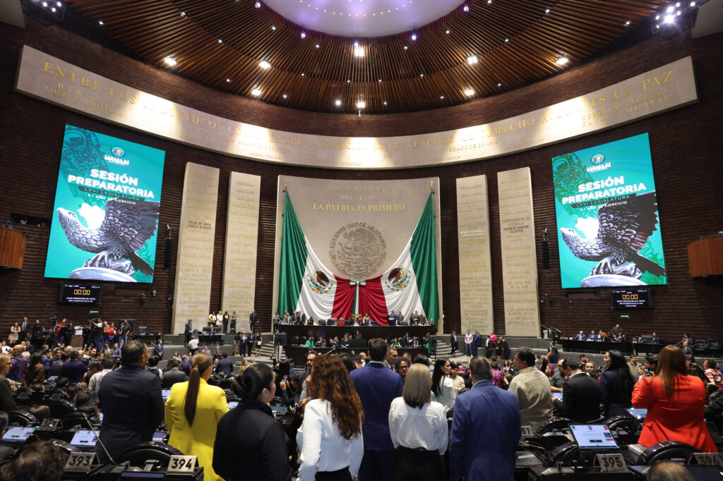 Salón de sesiones de la Cámara de Diputados durante la Sesión Preparatoria de la LXVI Legislatura